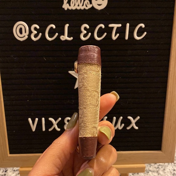 Gucci GG Monogram Canvas Key Holder-Repainted - Picture 8 of 9